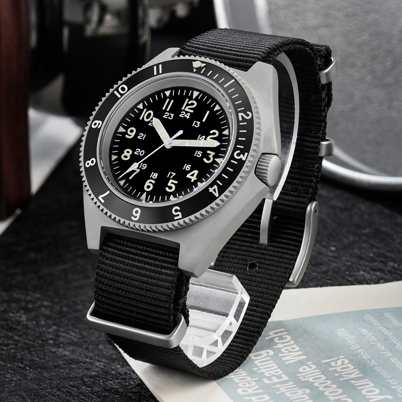 Watchdives WD1972 Quartz Horlo - Accessories With Watch recensie en prijs